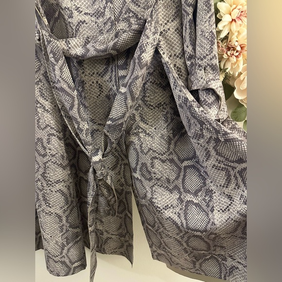 Snakeskin Pattern Faux Suede Women's Trench - Picture 7 of 7